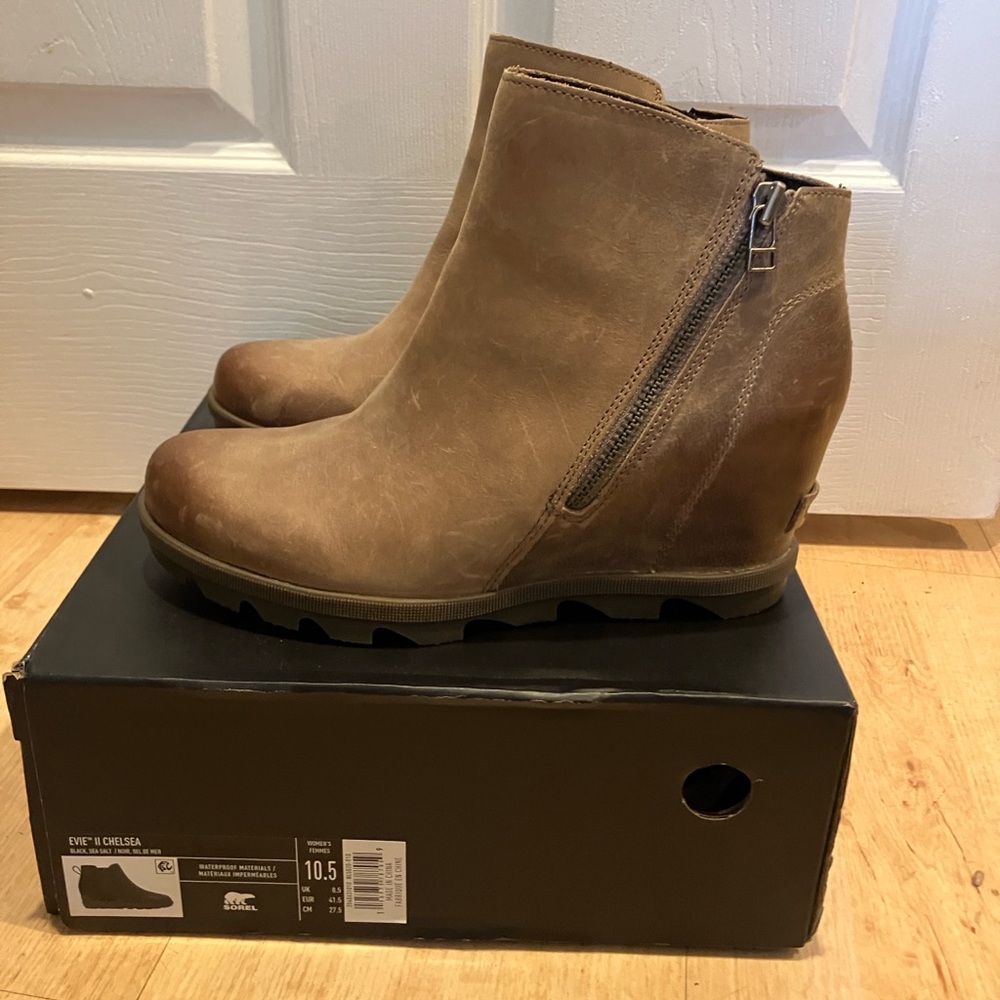 Sorel Brown Ankle Booties with Zipper